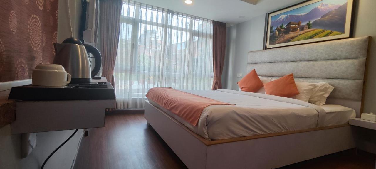 Durbar Hotel & Residence Катманду Экстерьер фото